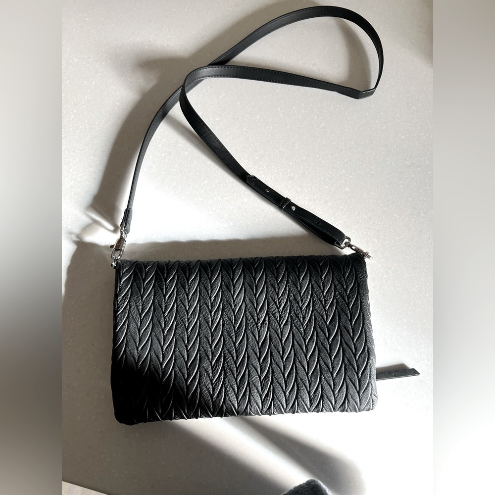 Stella and Dot Waverly Crossbody 3 in one!